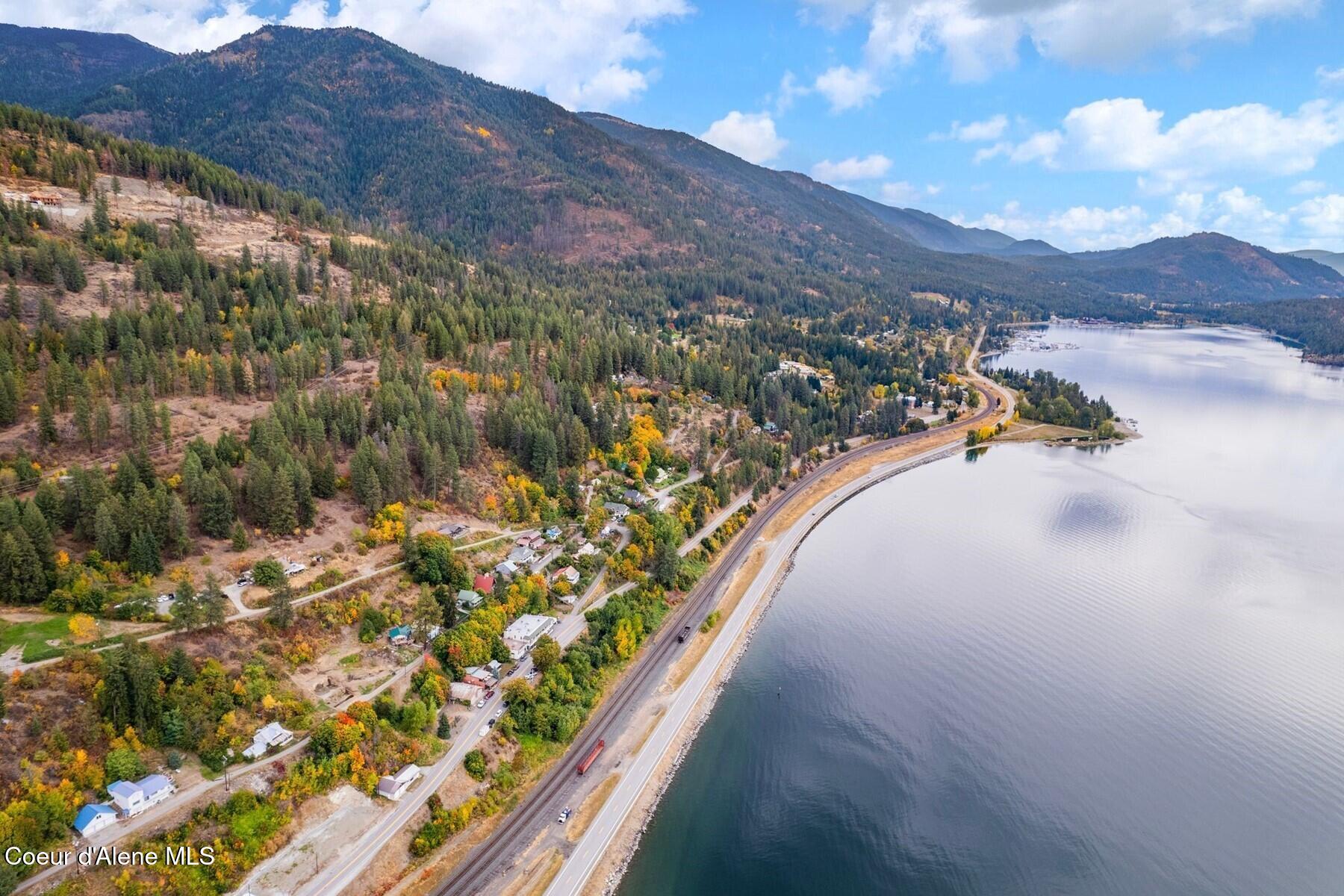 NNA Green Monarch Lane