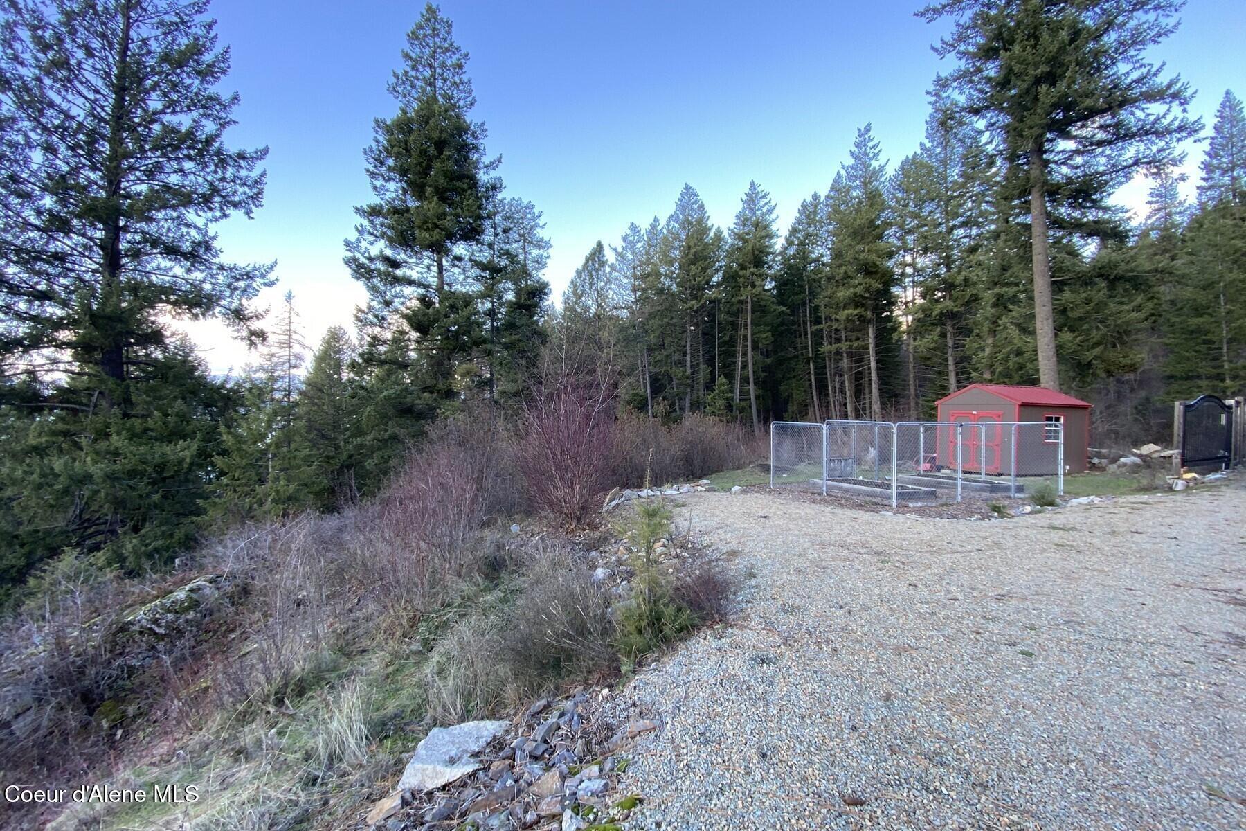 150 Castle Crest