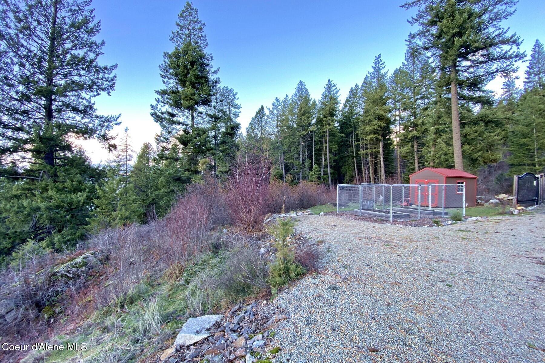 150 Castle Crest