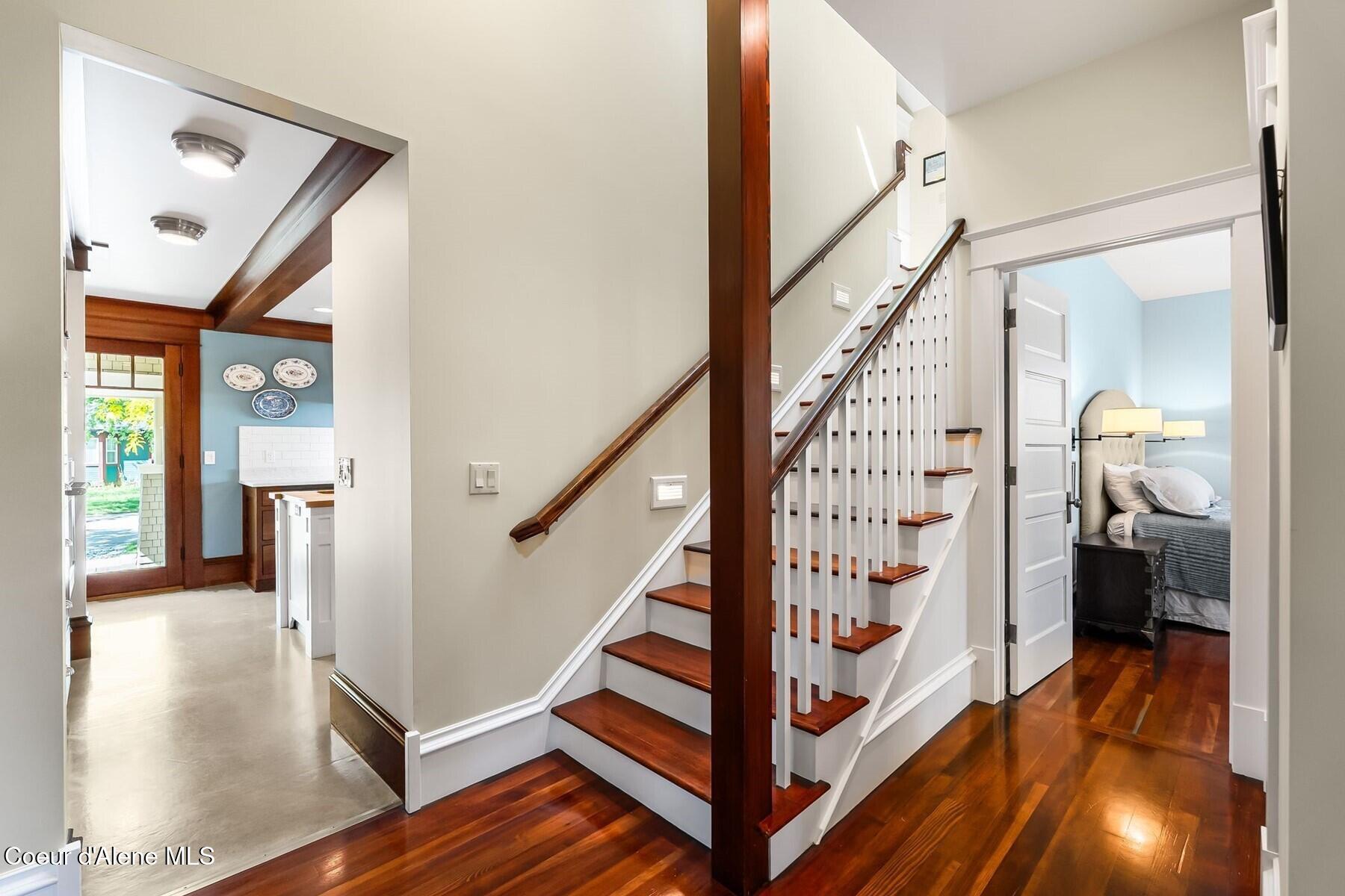 501 S 2nd Ave