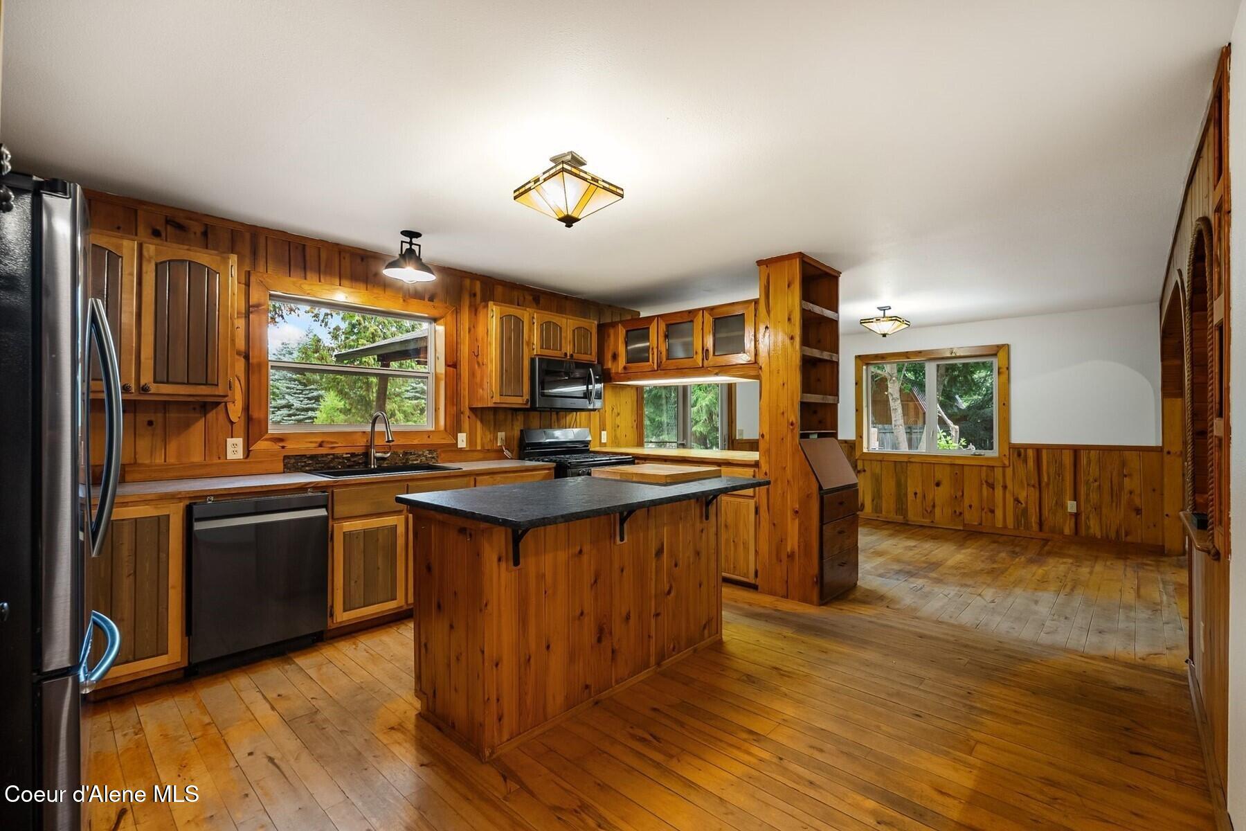 279 Tower Rd