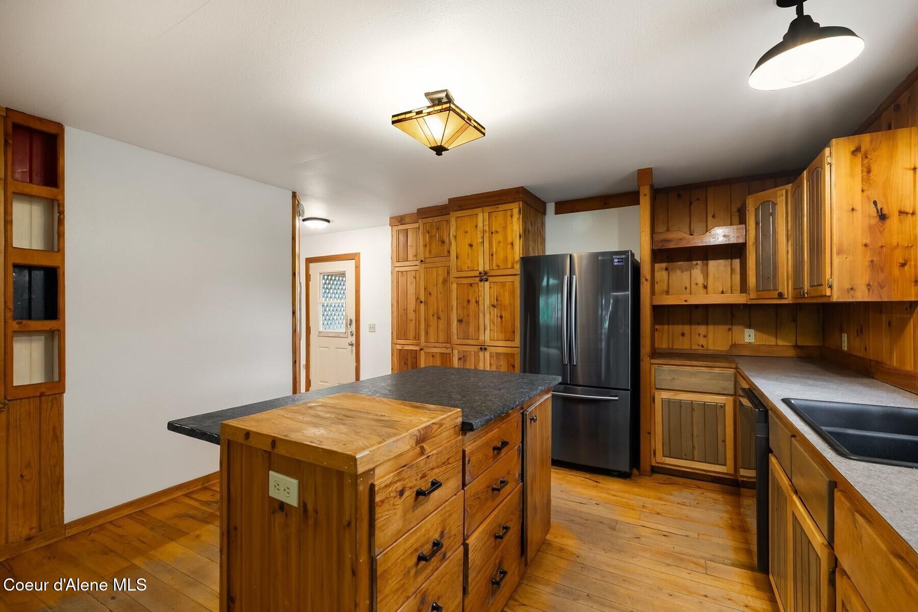 279 Tower Rd
