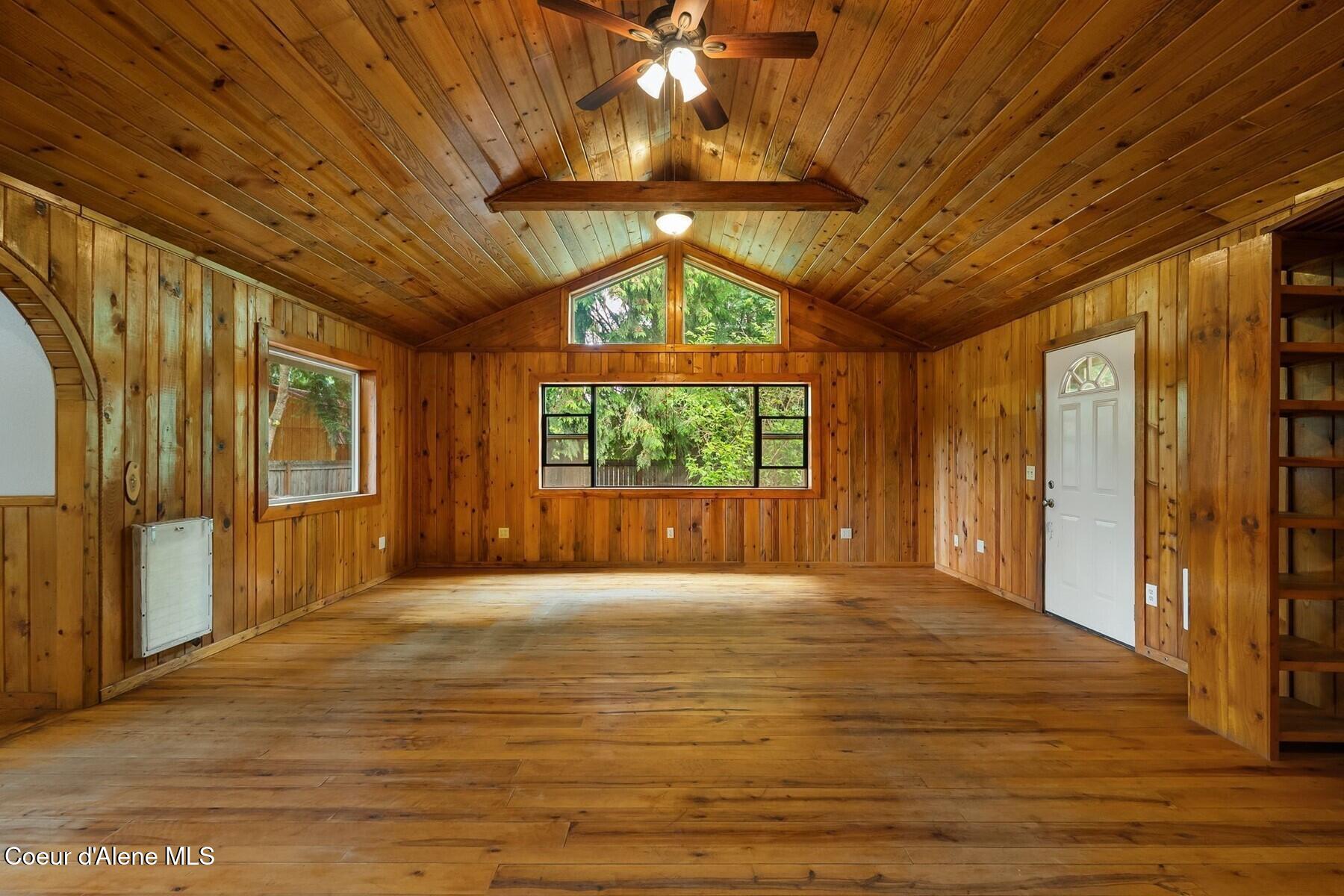 279 Tower Rd