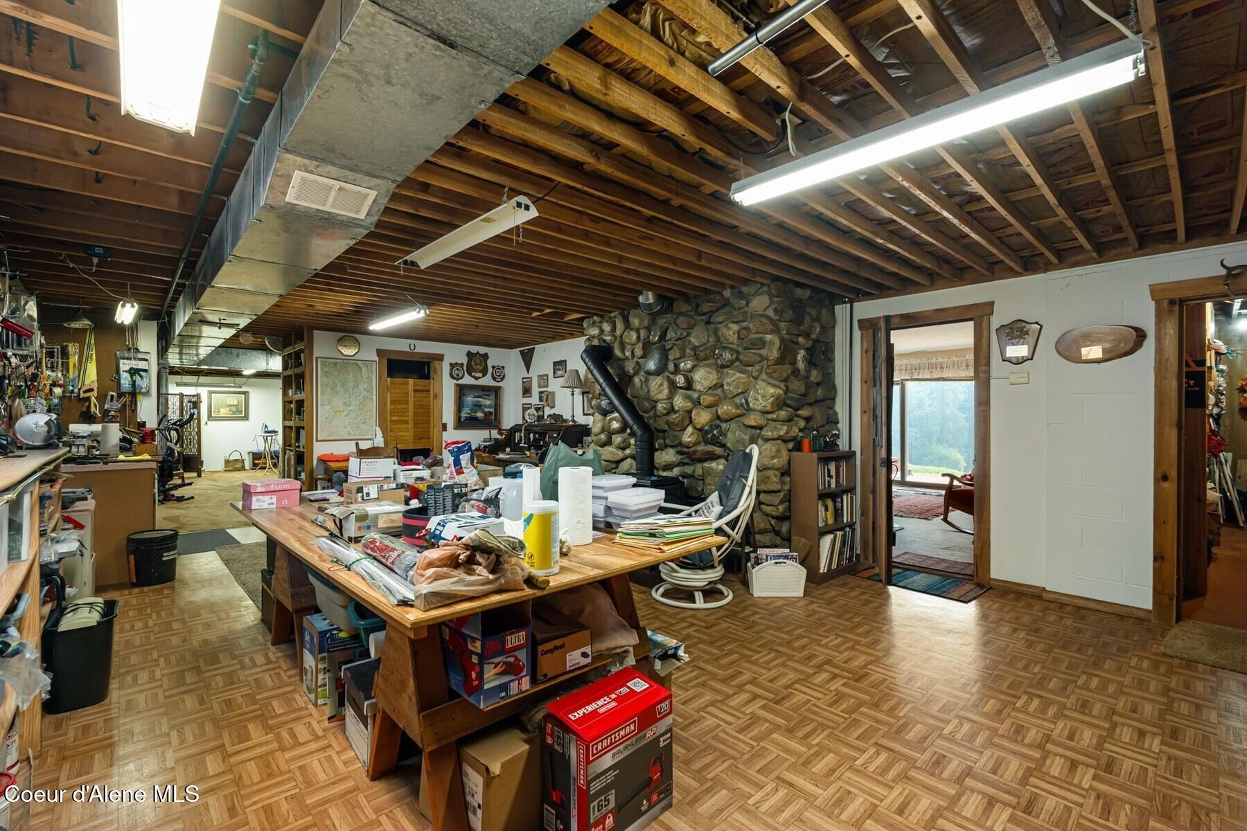 887 Blue Lake Rd
