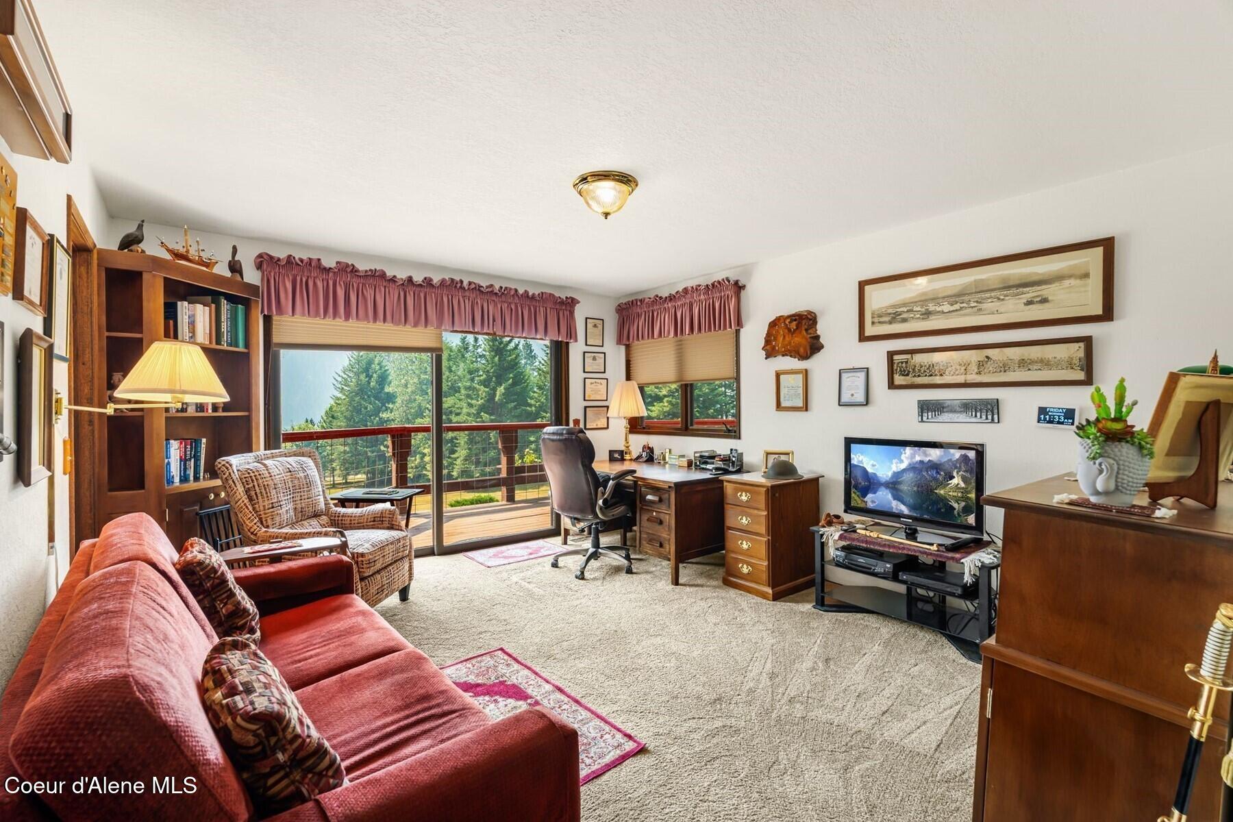 887 Blue Lake Rd