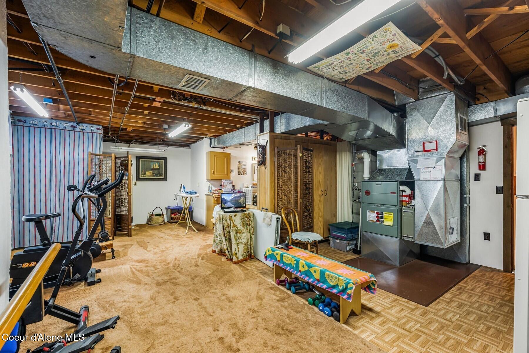 887 Blue Lake Rd