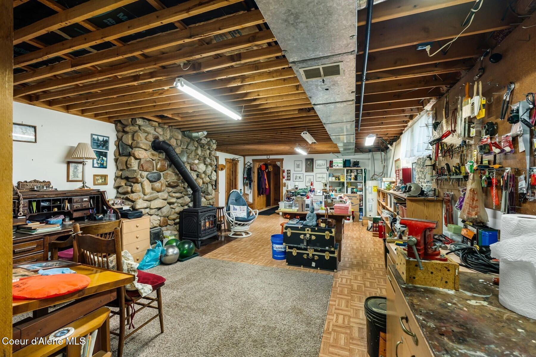 887 Blue Lake Rd