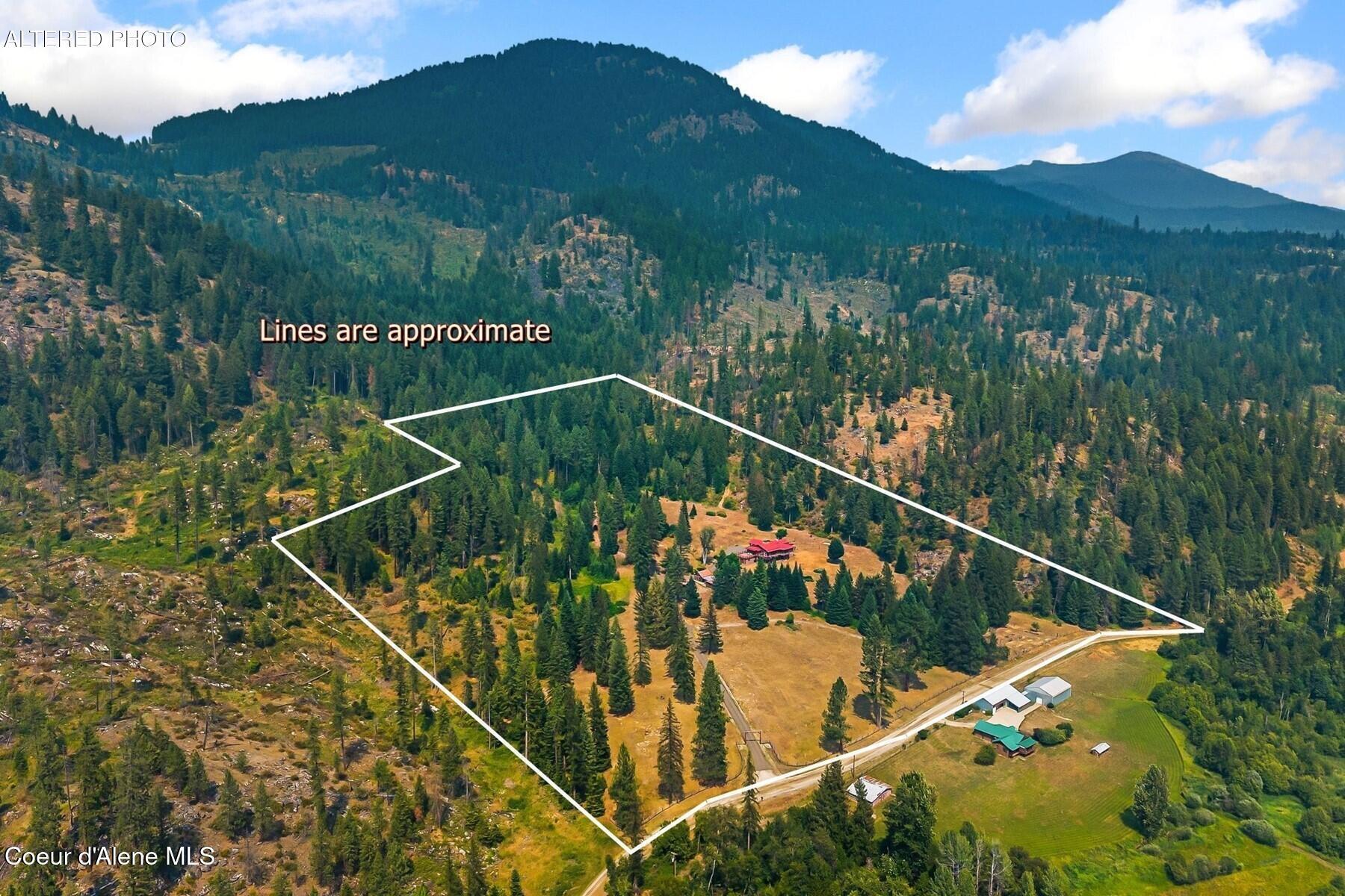 887 Blue Lake Rd
