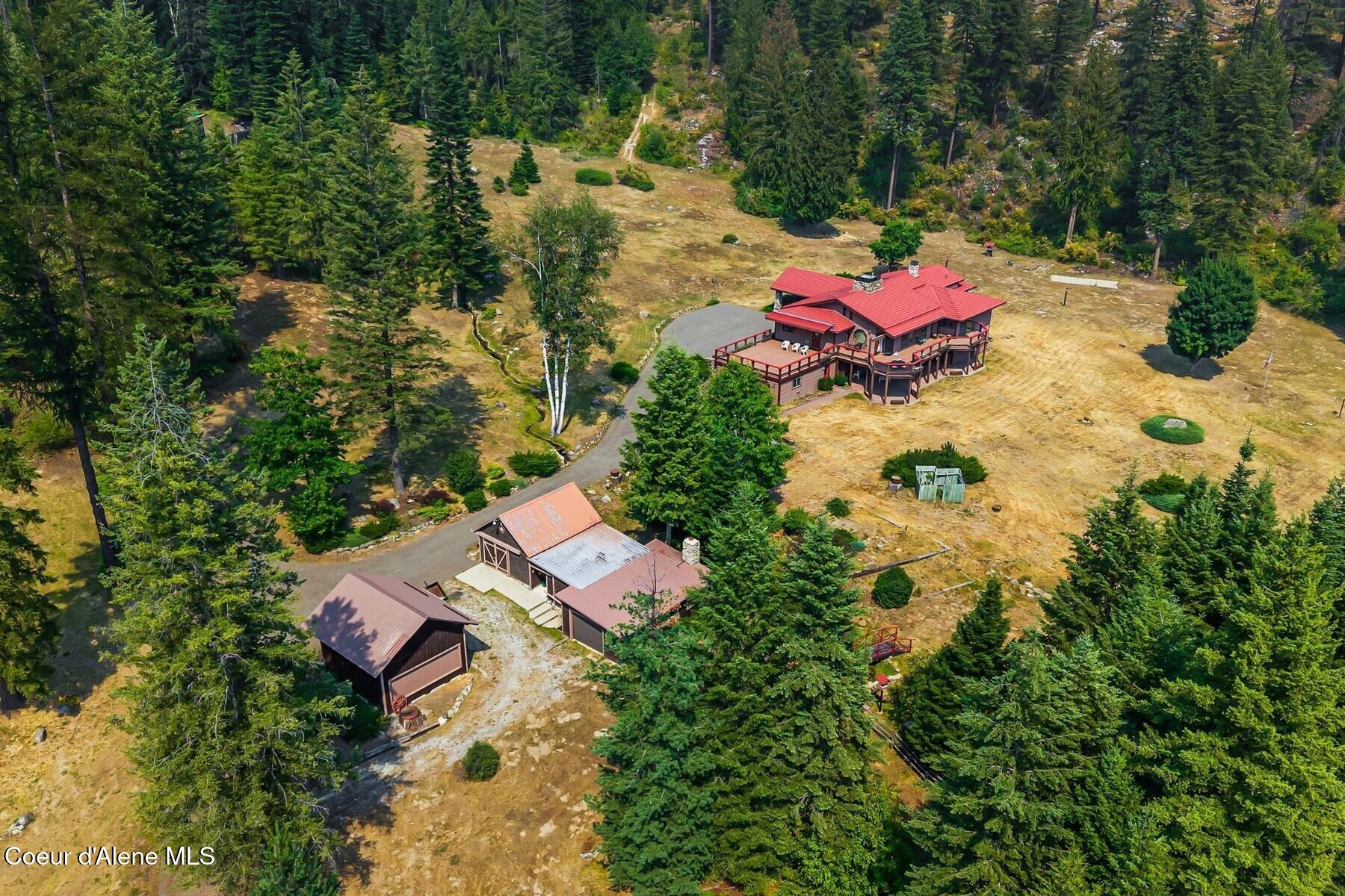 887 Blue Lake Rd