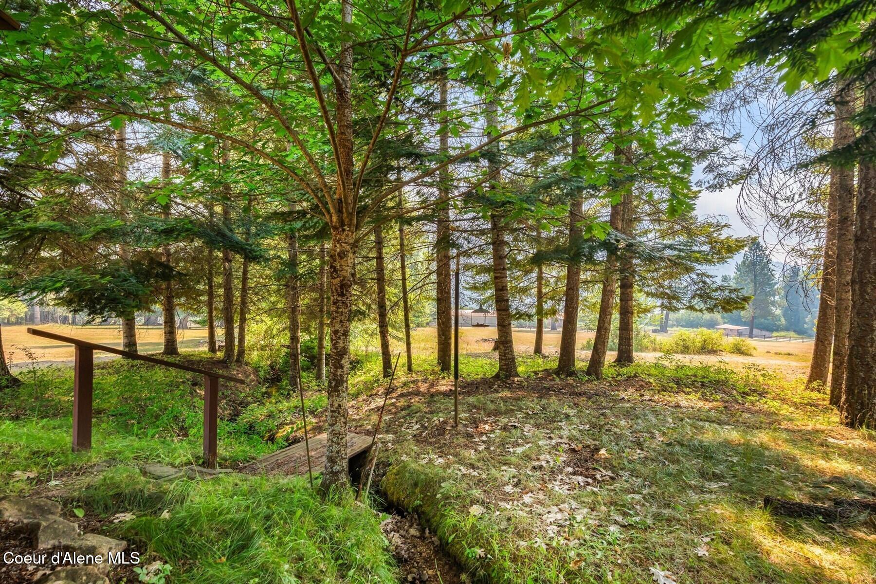 887 Blue Lake Rd