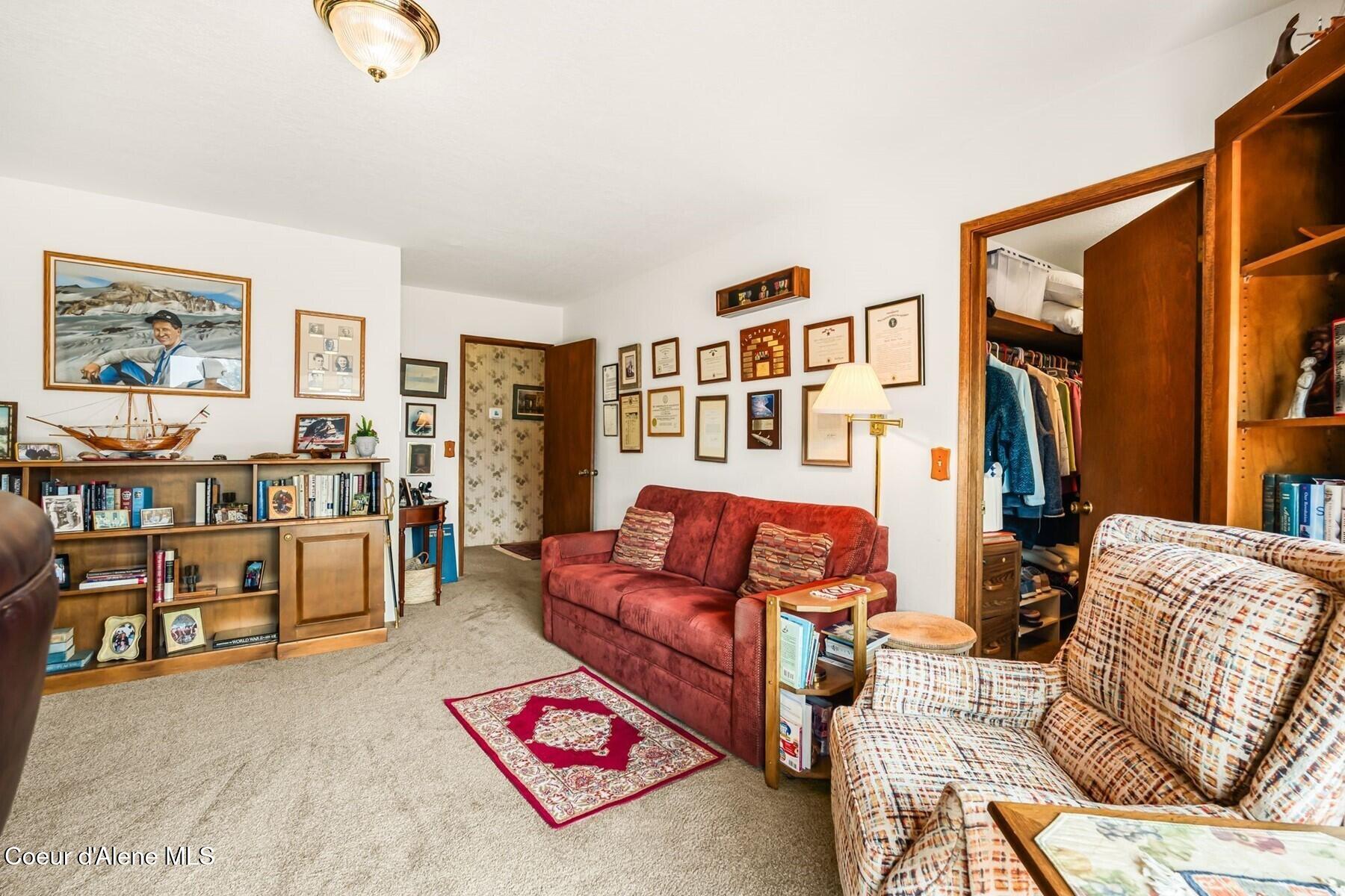 887 Blue Lake Rd