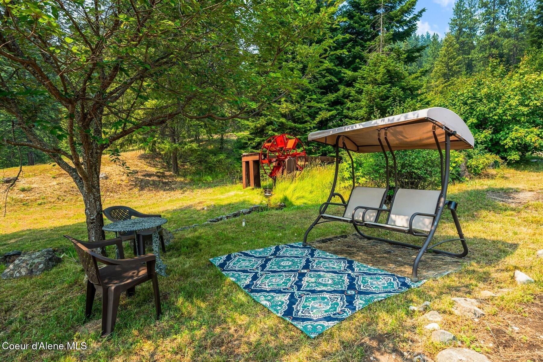 887 Blue Lake Rd