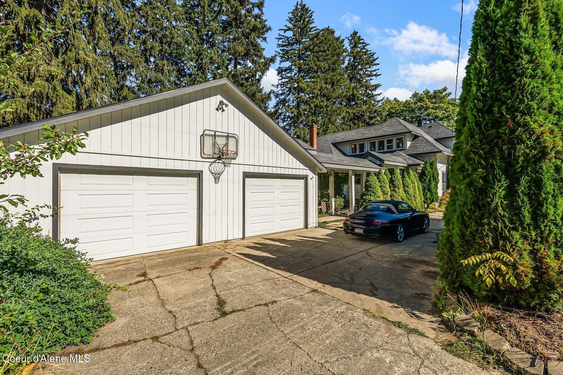 701 N 6th Ave