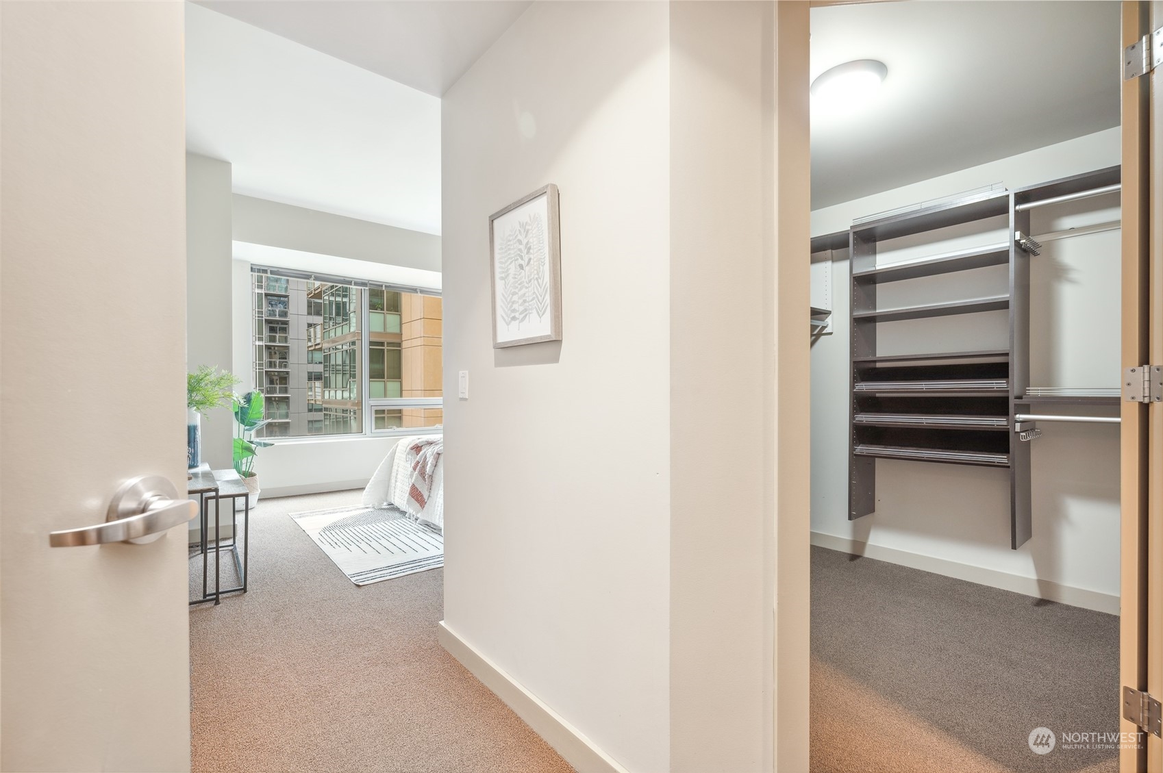 910 Lenora Street Unit: S907