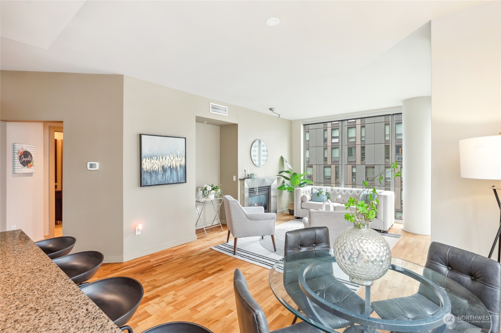910 Lenora Street Unit: S907