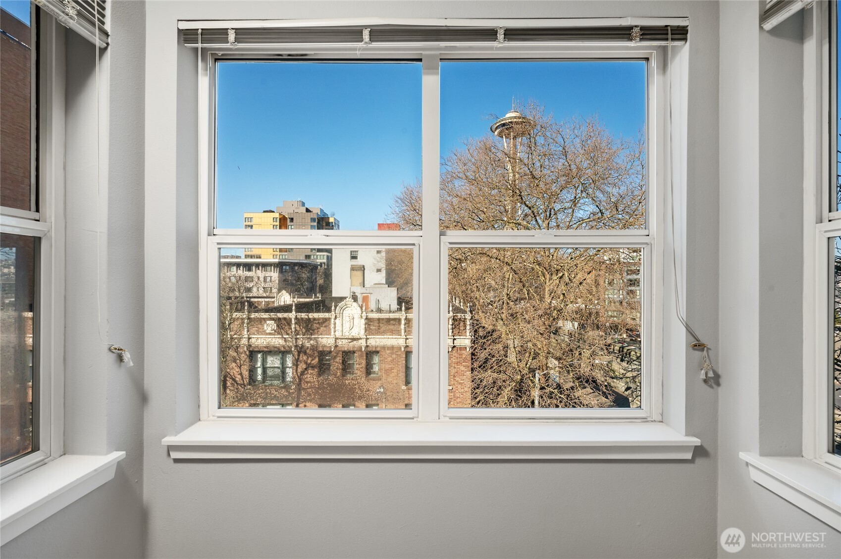 425 Vine Street Unit: 608