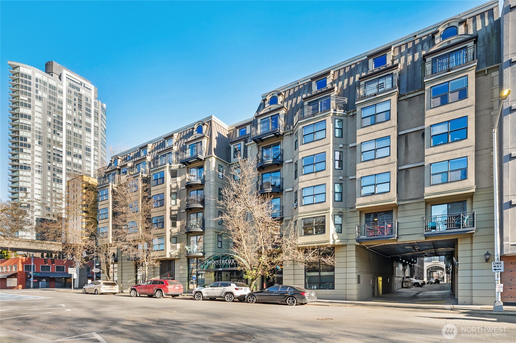 425 Vine Street Unit: 608