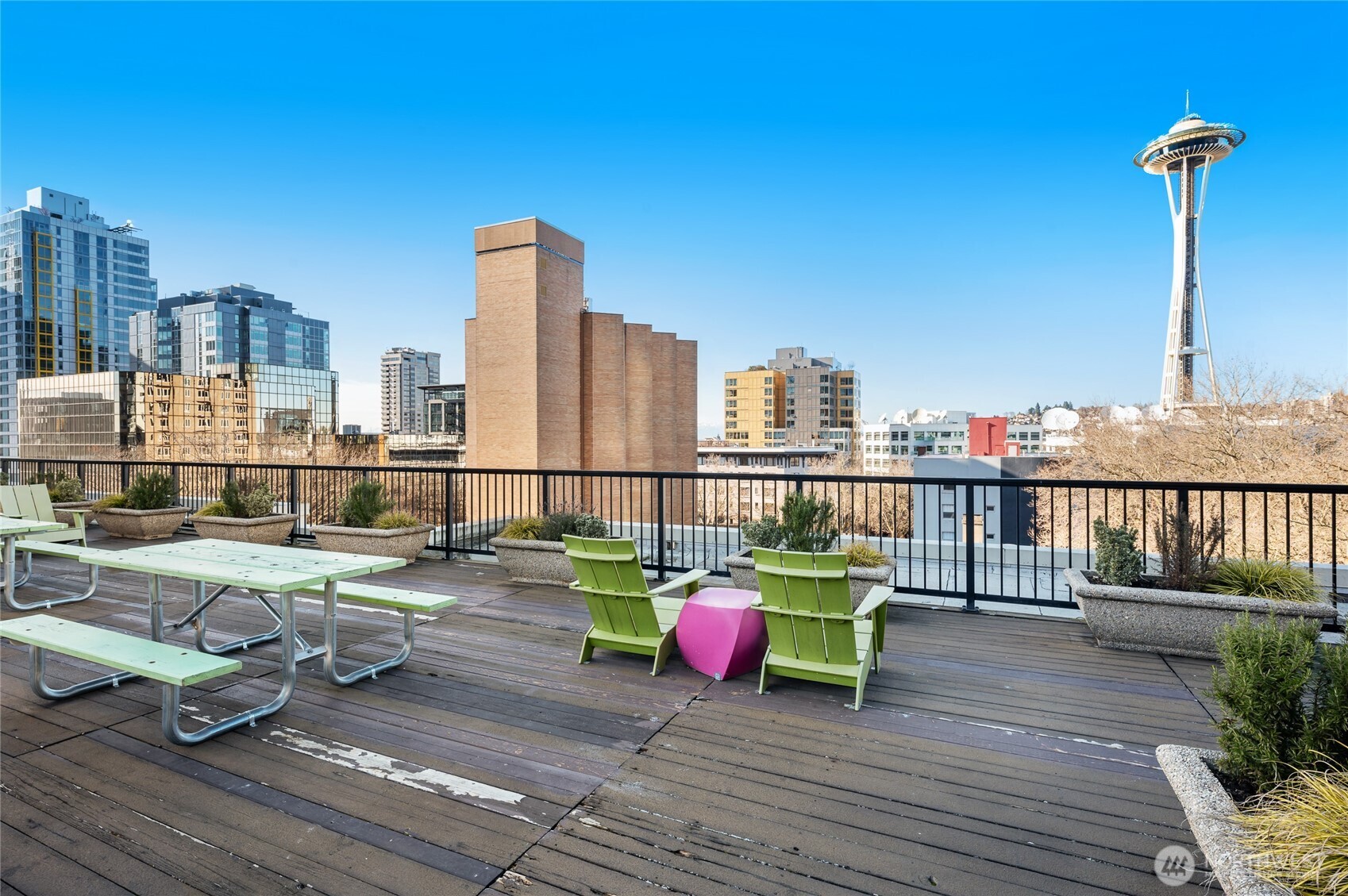 425 Vine Street Unit: 608