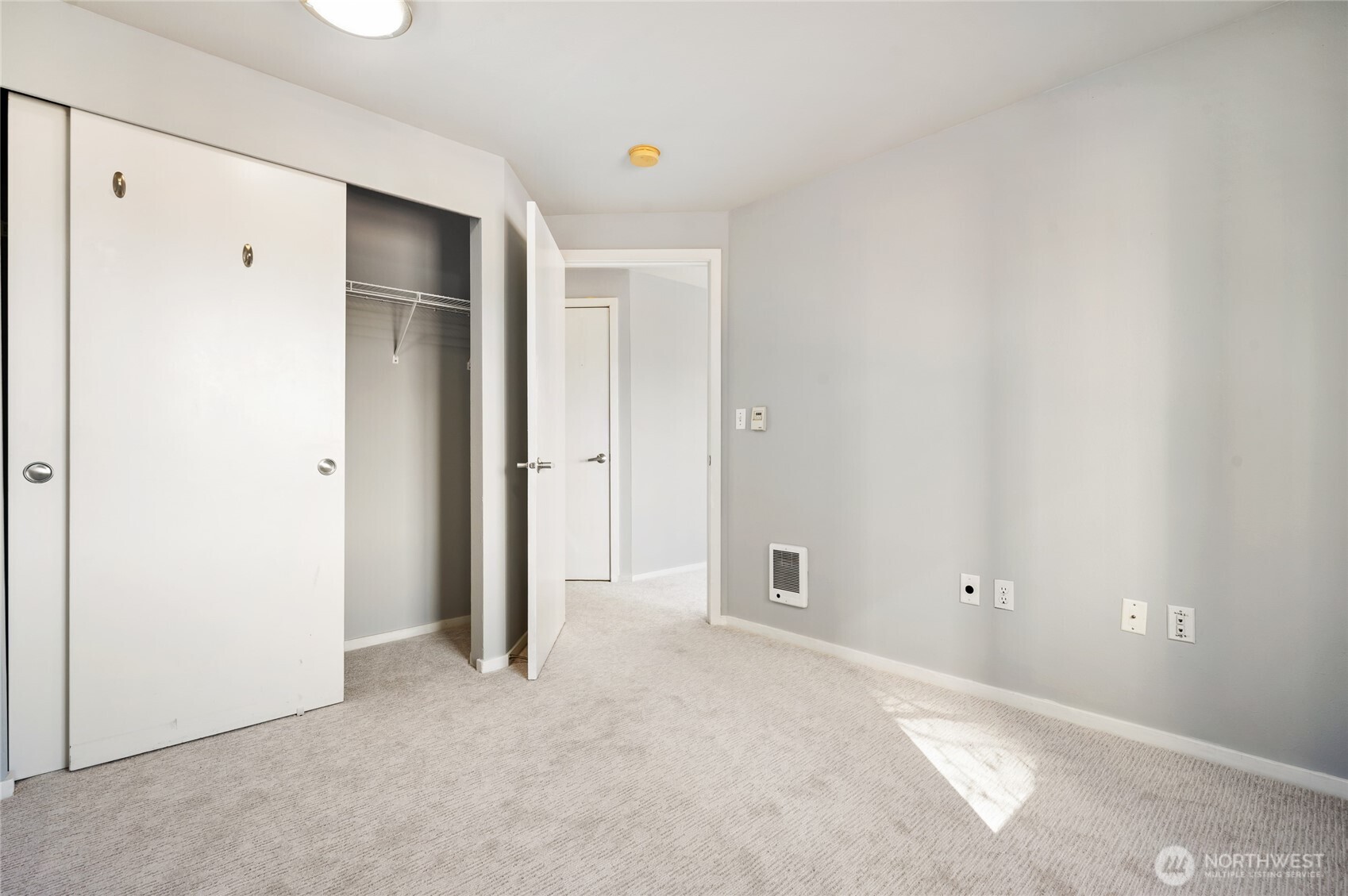 425 Vine Street Unit: 608