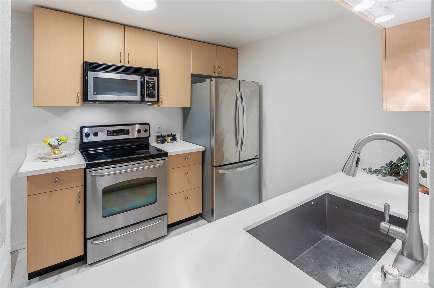 12607 SE 41st Place Unit: H106