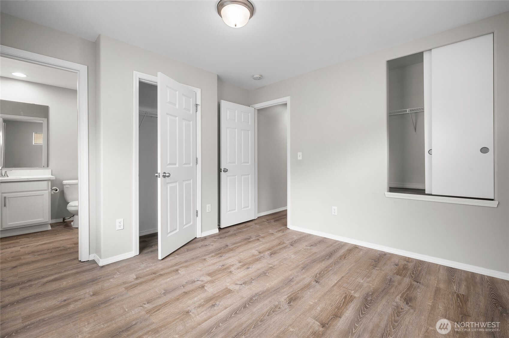 8077 165th Lane NE