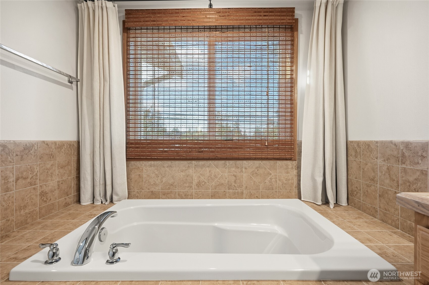 14019 52nd Avenue W Unit: B