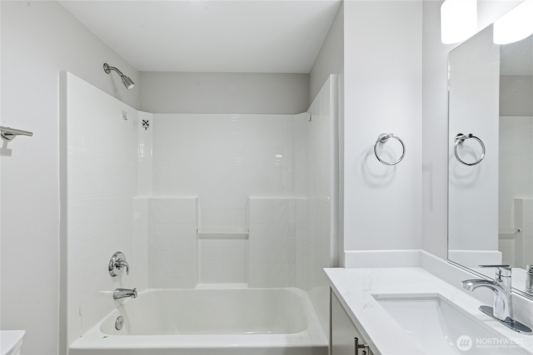 15200 NE 81st Way Unit: 106