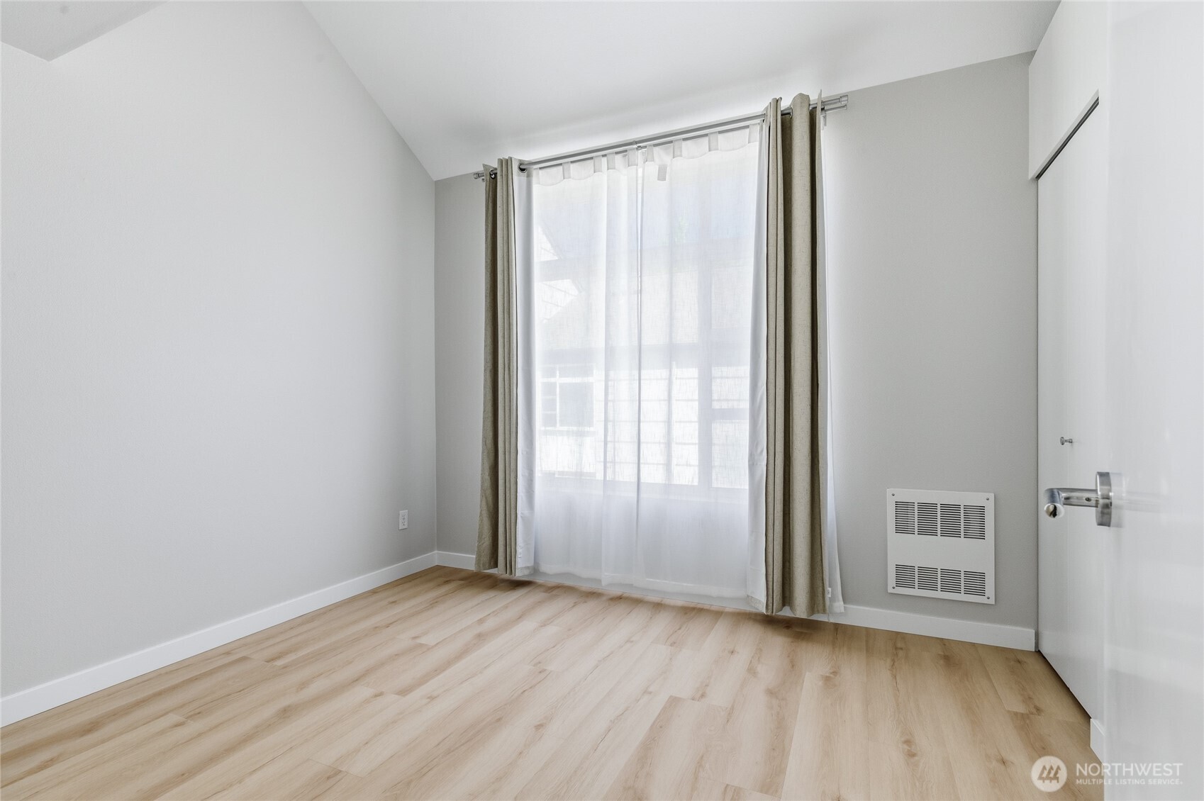 15200 NE 81st Way Unit: 106