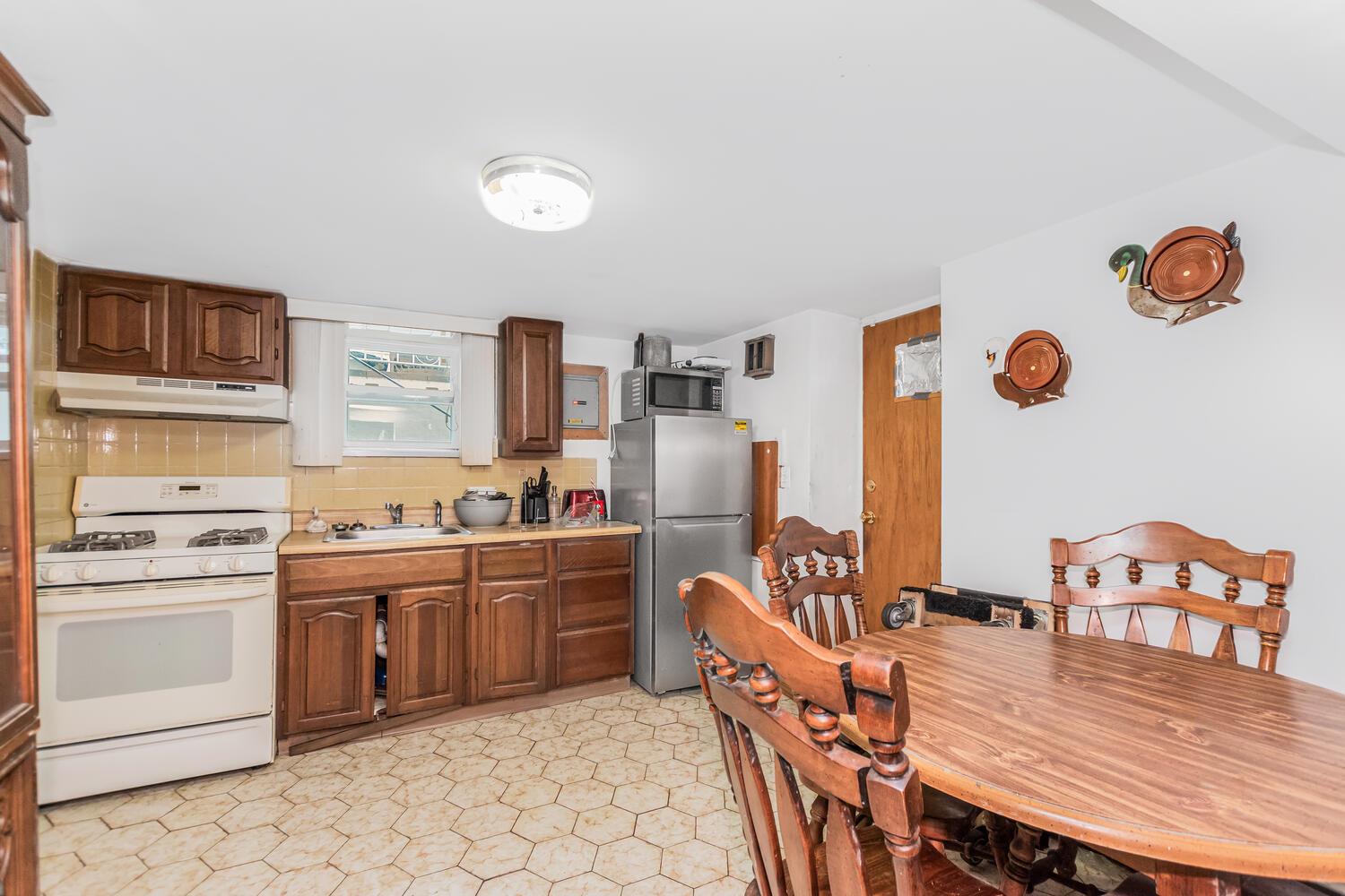 7 Elaine Terrace