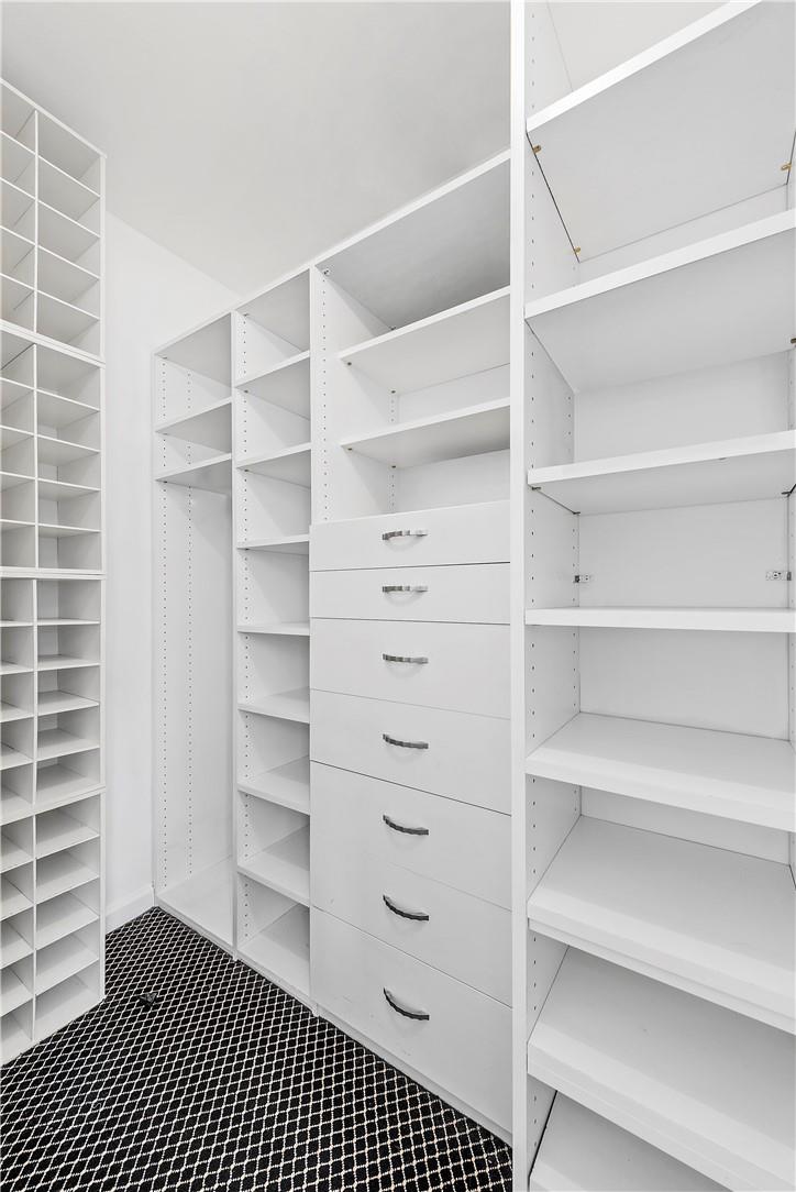 515 E 79 Street Unit: 19A