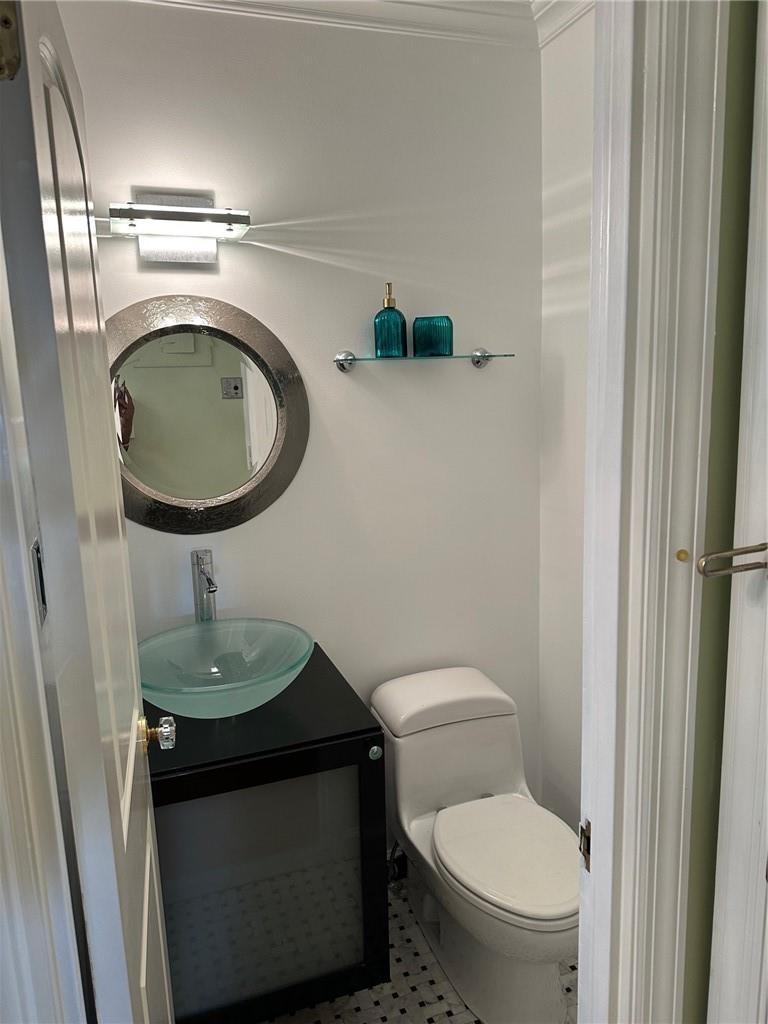 515 E 79 Street Unit: 19A