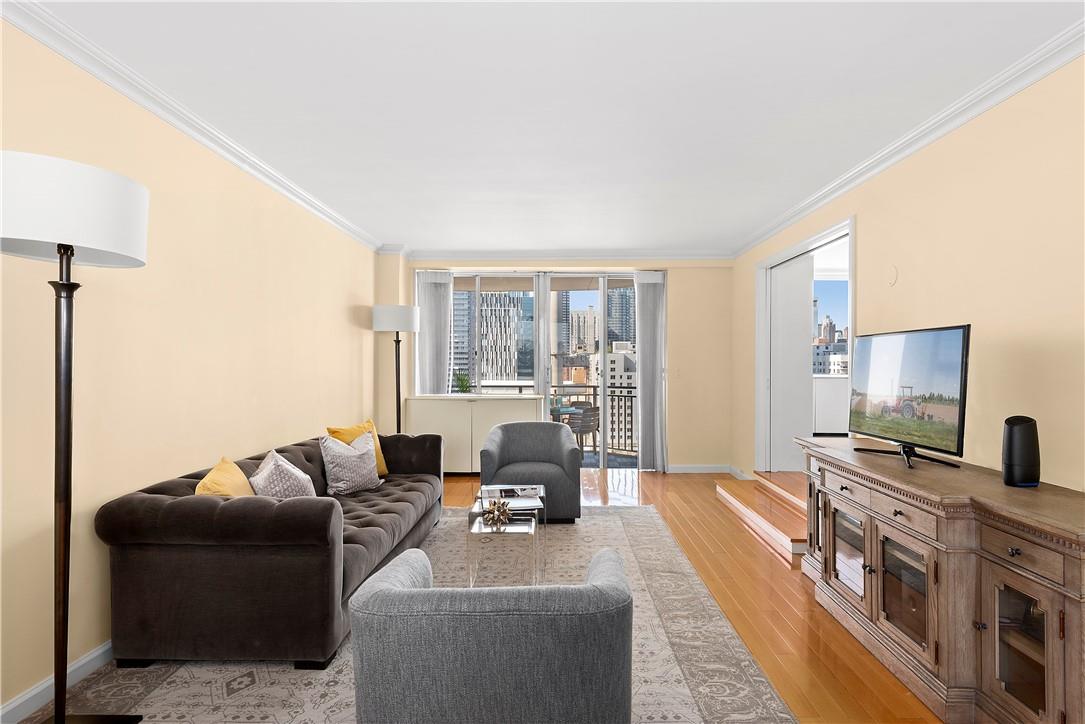 515 E 79 Street Unit: 19A