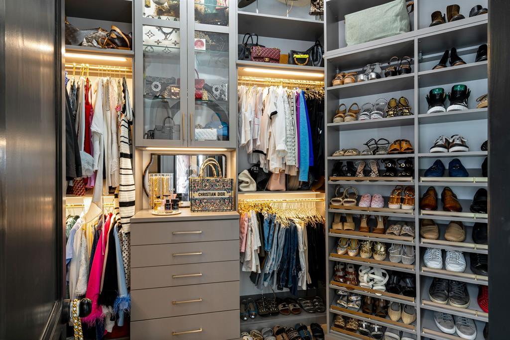 2621 Exposition BLVD