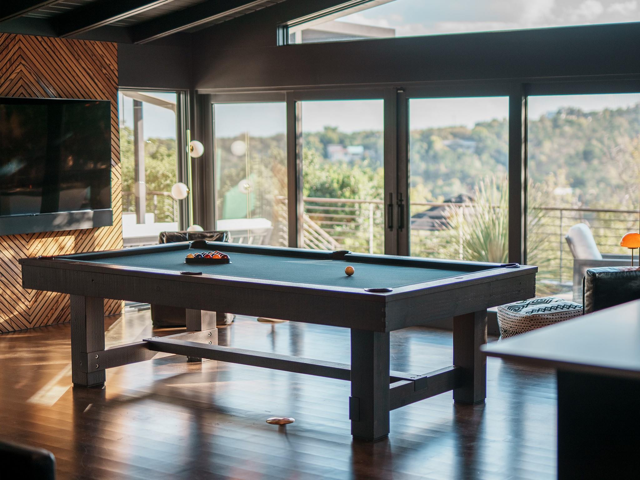 809 Redbud TRL, West Lake Hills