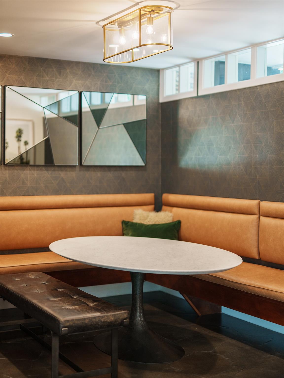 809 Redbud TRL, West Lake Hills