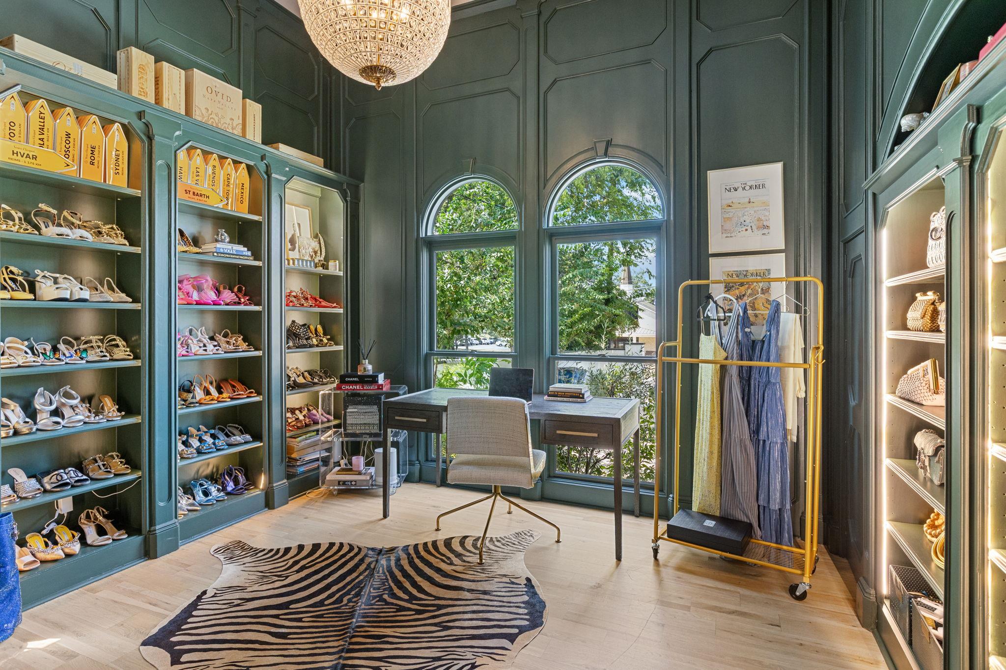 2621 Exposition BLVD