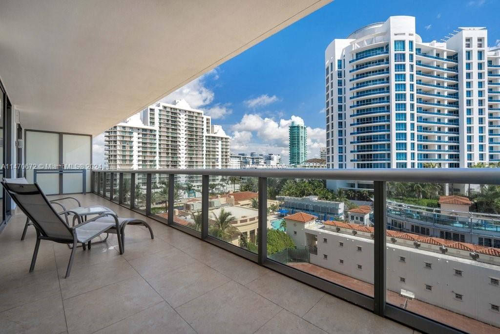 5875 COLLINS AV # 703