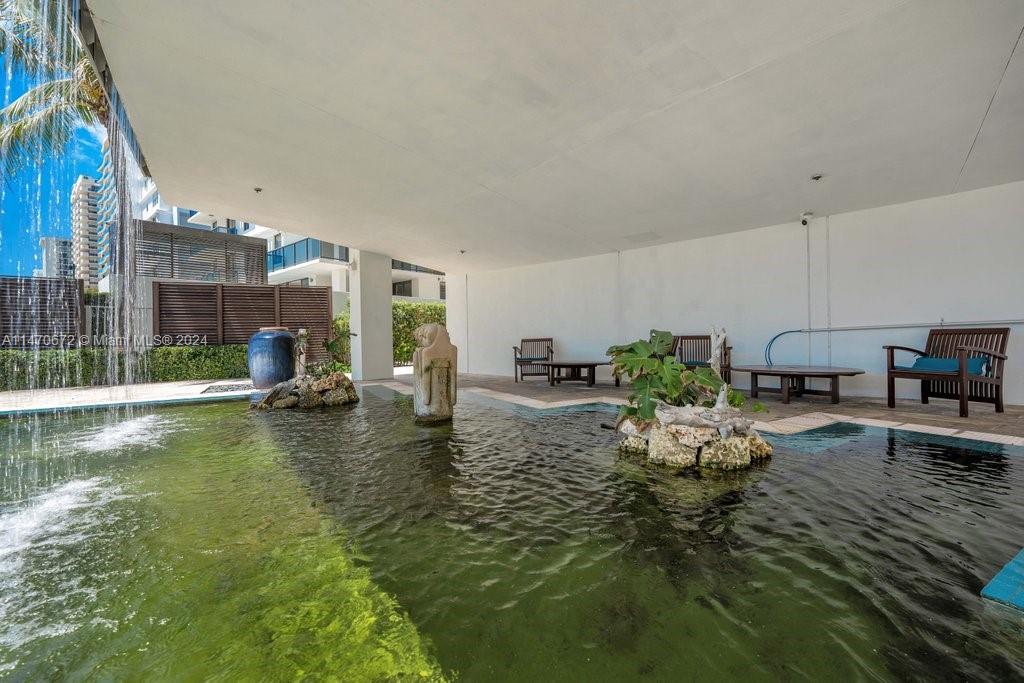 5875 COLLINS AV # 703