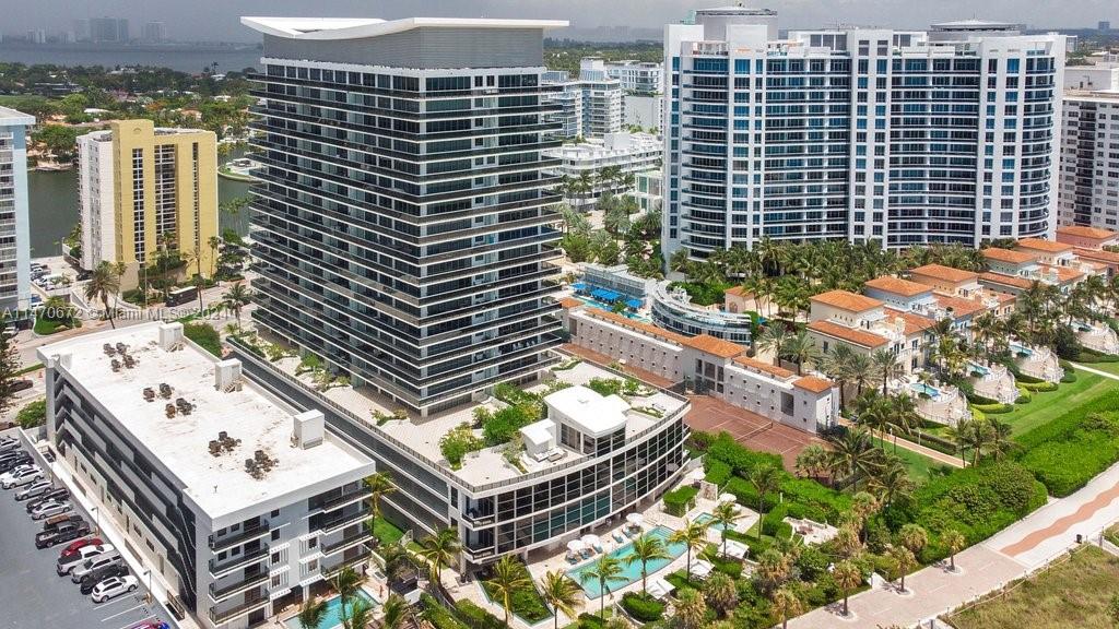 5875 COLLINS AV # 703