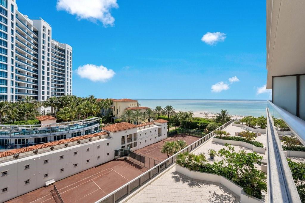 5875 COLLINS AV # 703