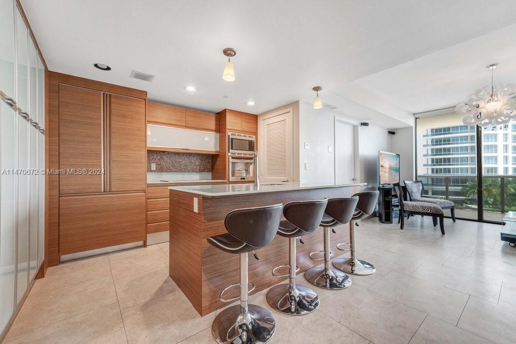 5875 COLLINS AV # 703