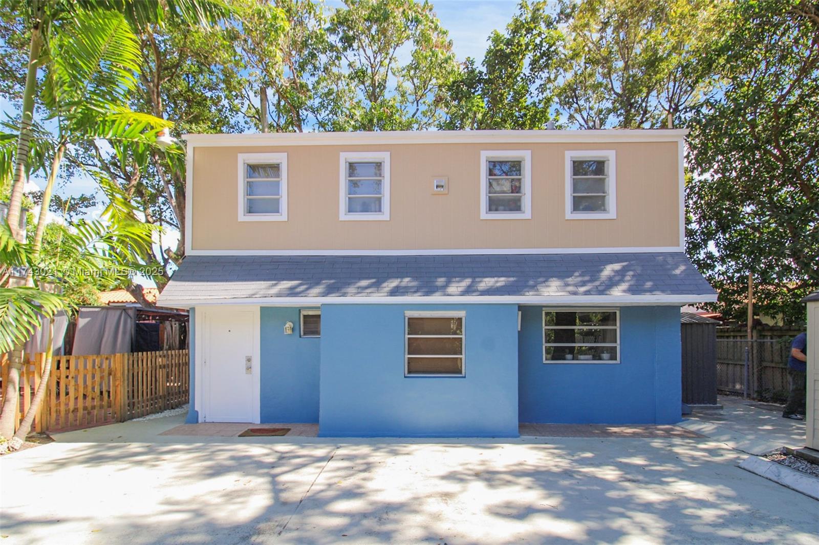 1408 SW 19th Ter