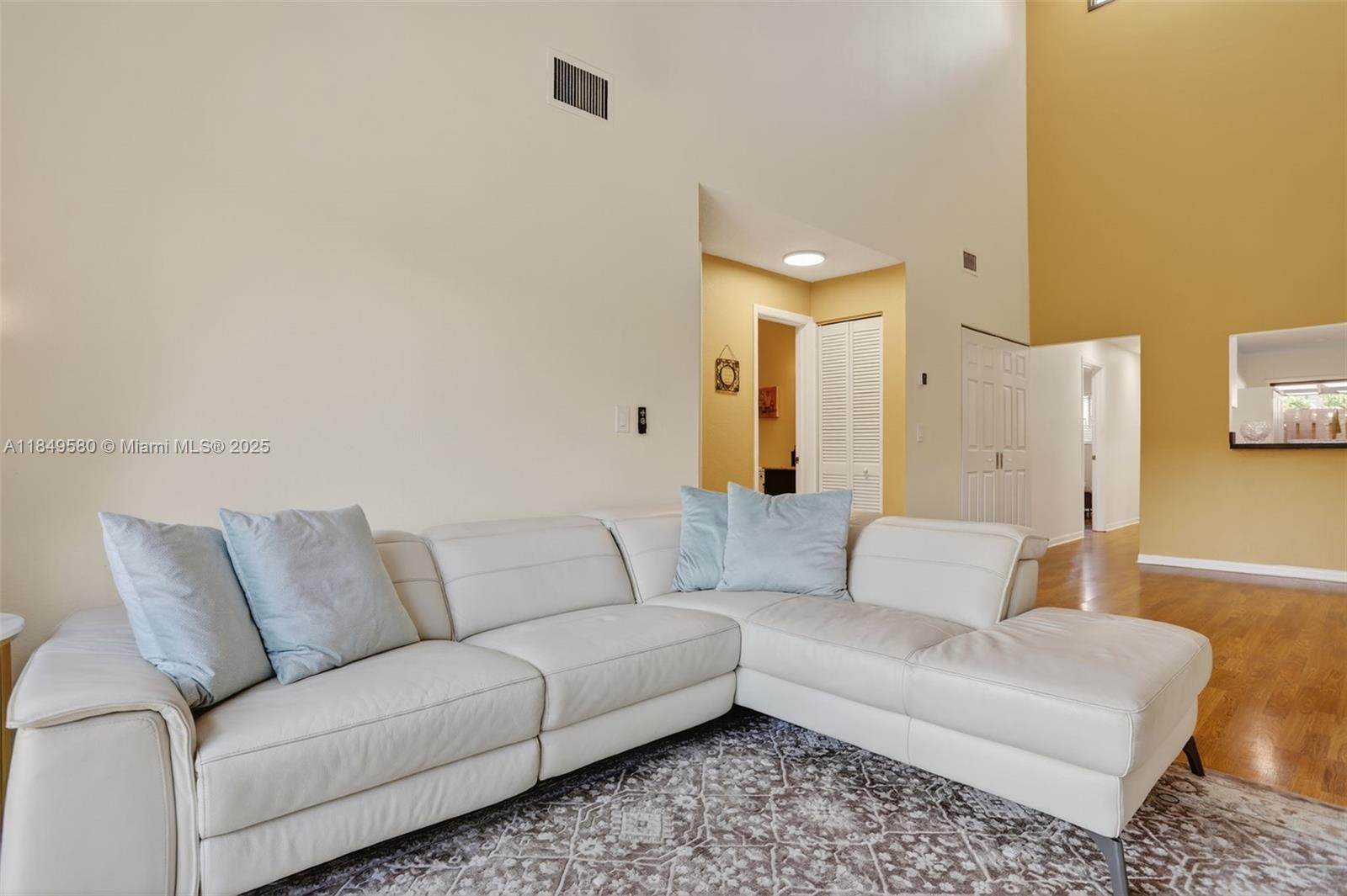 4149 S Pine Island Rd