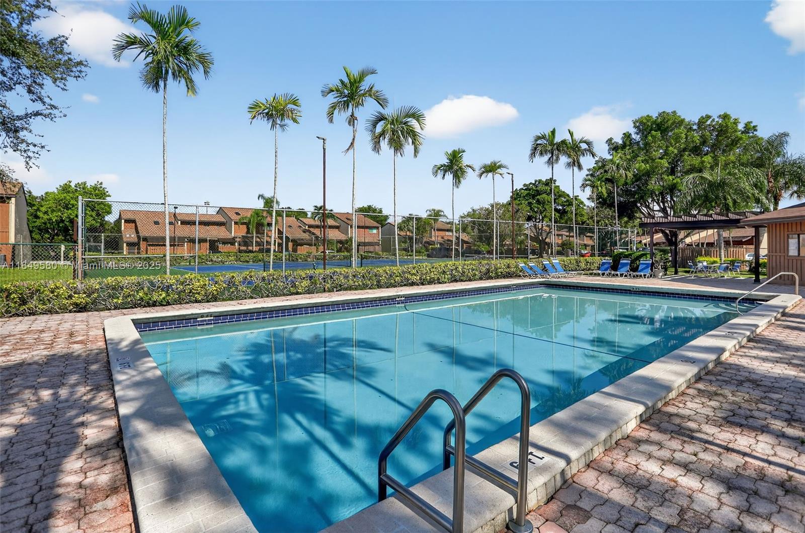 4149 S Pine Island Rd