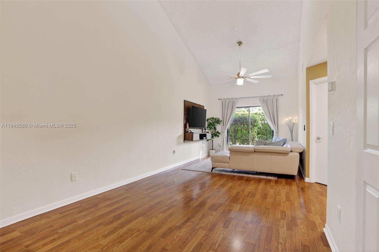 4149 S Pine Island Rd