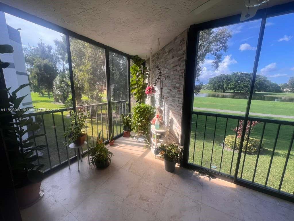 16251 Golf Club Rd # 211