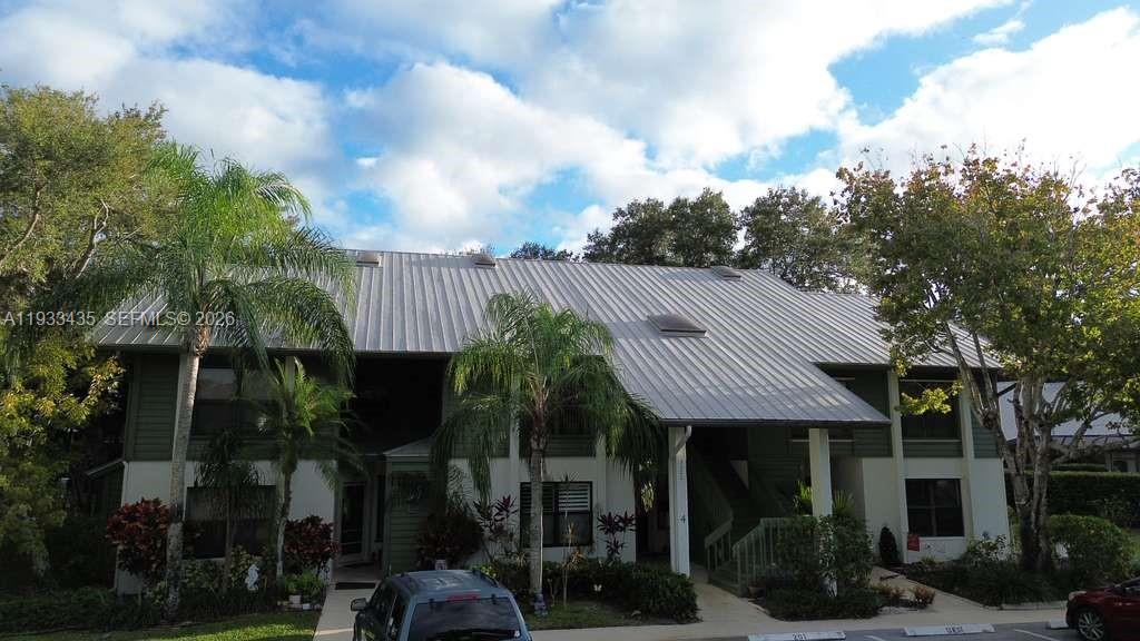 5200 SE Seascape Way # 201