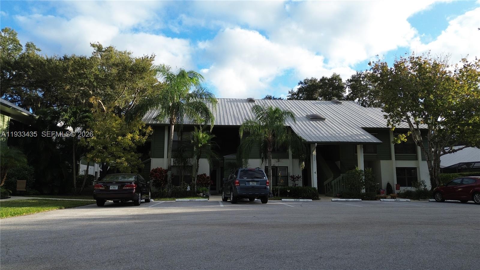 5200 SE Seascape Way # 201