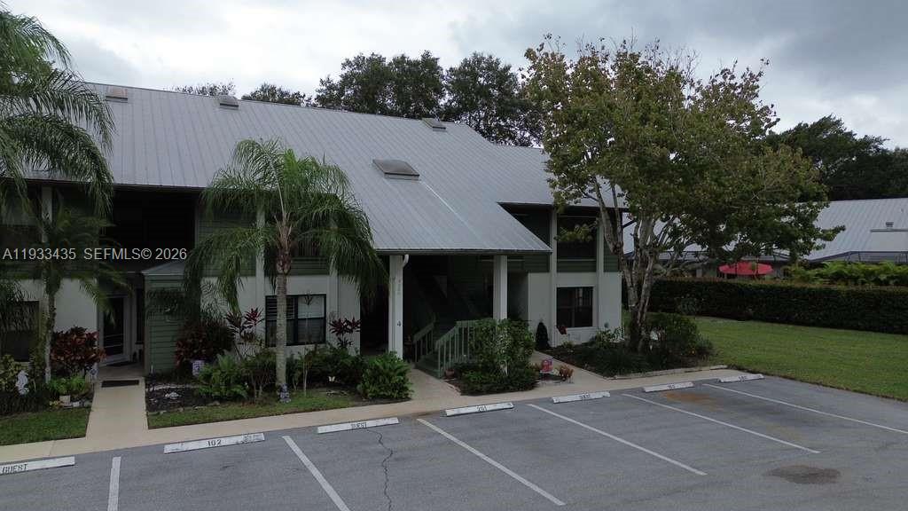 5200 SE Seascape Way # 201