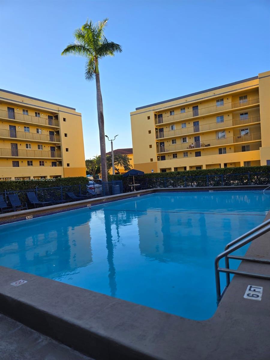 8240 SW 149th Ct # 206 Unit: 7-206